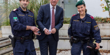 Datenträger-Spürhunde - Michael Dietrich